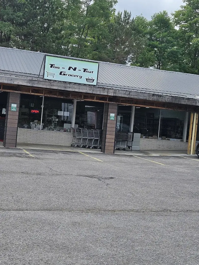 This N That Grocery - Grocery store in Oakland, Maryland