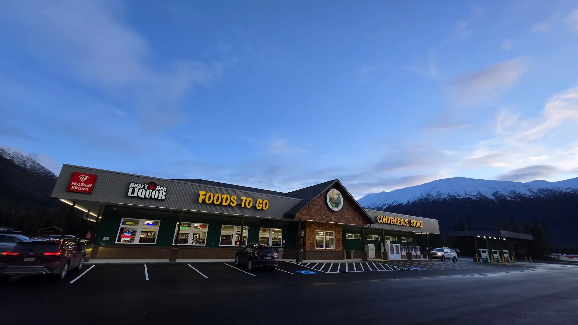 Three Bears Alaska - Grocery store in Cooper Landing, Alaska