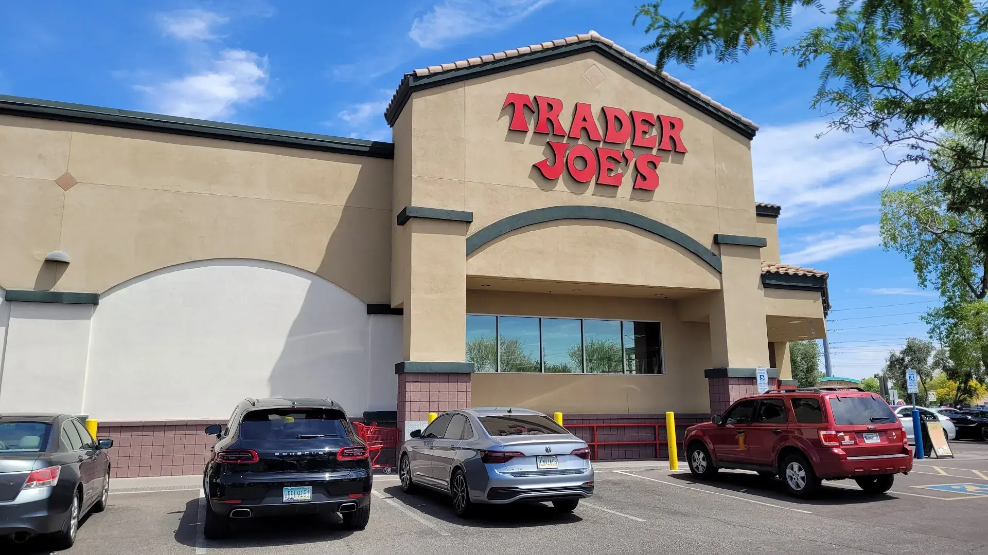Trader Joe's - Grocery store in Phoenix, Arizona