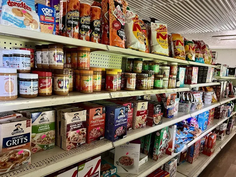 Troyer’s Amish Discount Groceries in Spartansburg, PA