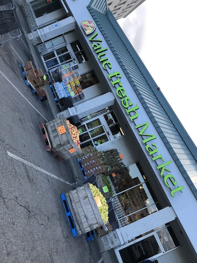 Value Fresh Market in Jersey City, New Jersey