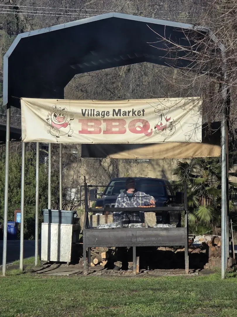 Village Market - Grocery store in Three Rivers, California