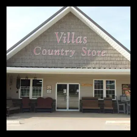 Villas Country Store - Grocery store in Flat Rock, Illinois