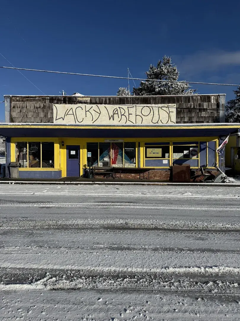 Wacky Warehouse - Store in Pacific Beach, WA