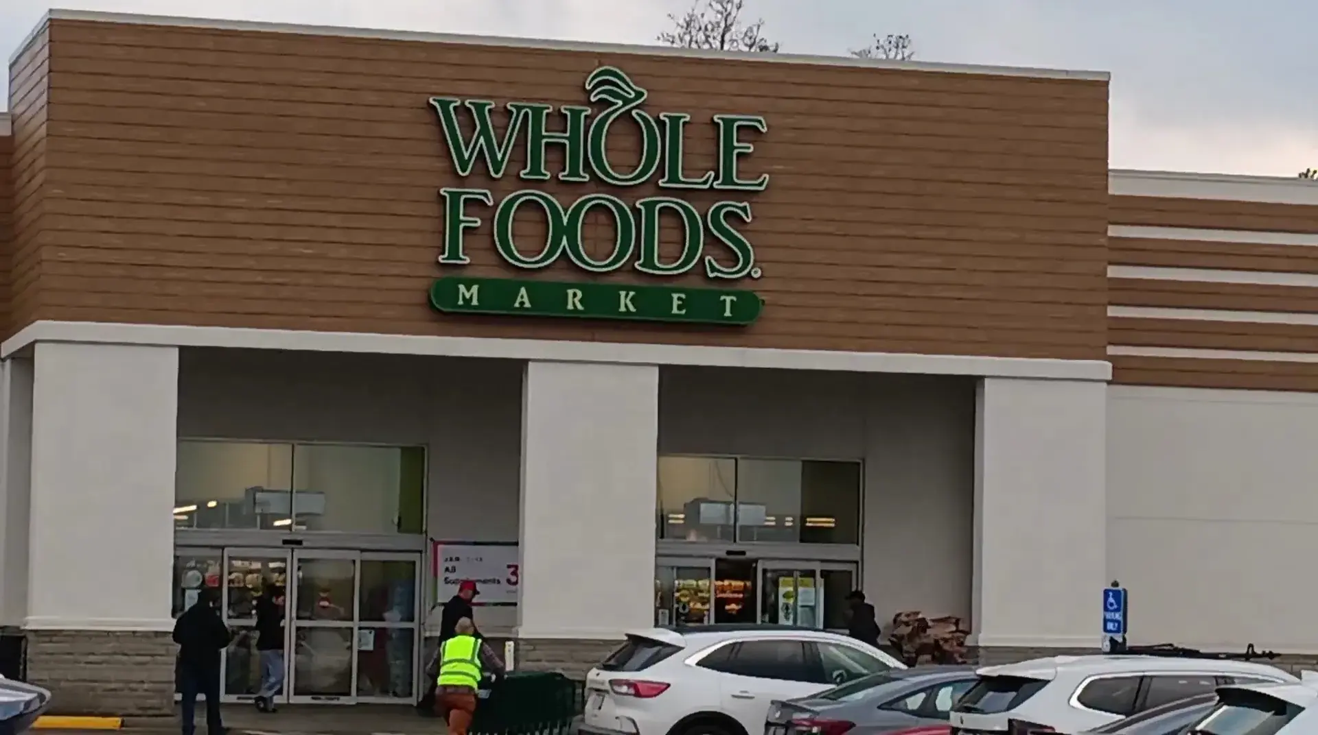 Whole Foods Market - Grocery store in Cincinnati, Ohio