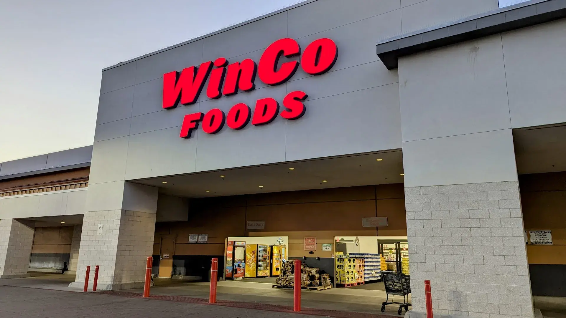 WinCo Foods - Supermarket in Glendale, Arizona