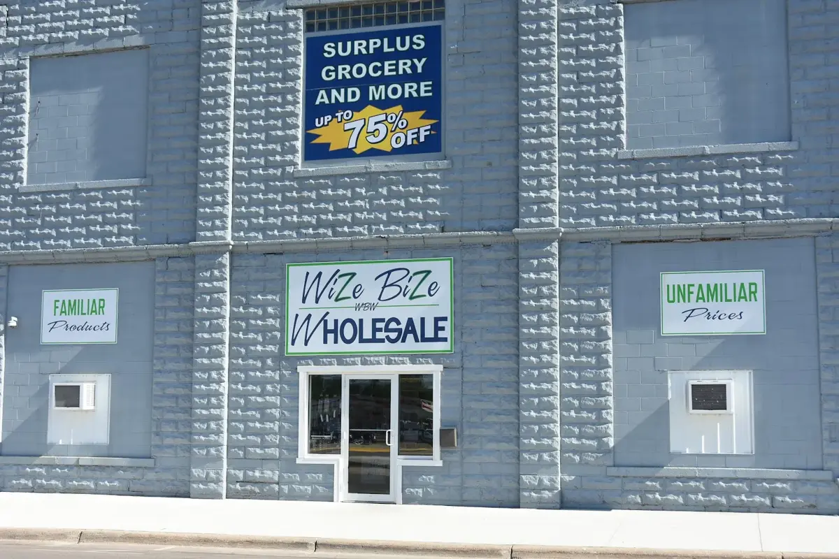 Wize Bize Wholesale - Wholesale grocer in Hampton, IA